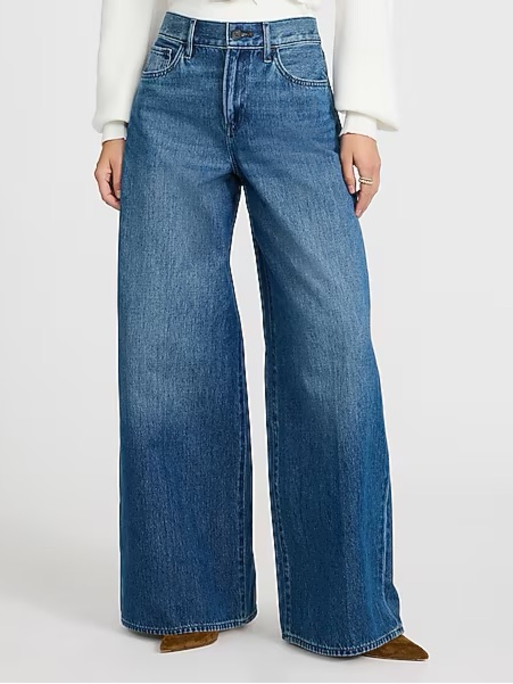 Express women’s  Relaxed Blue Jeans